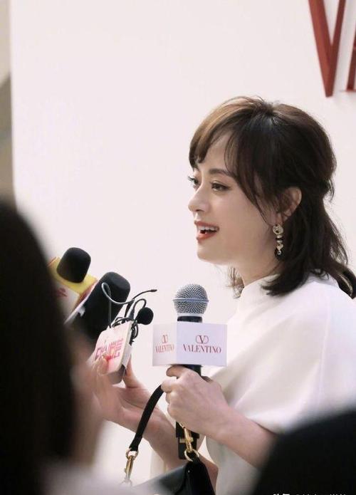 2025澳门全年資料免費大全和孙俪唇下痣没了与孙俪嘴唇的痣