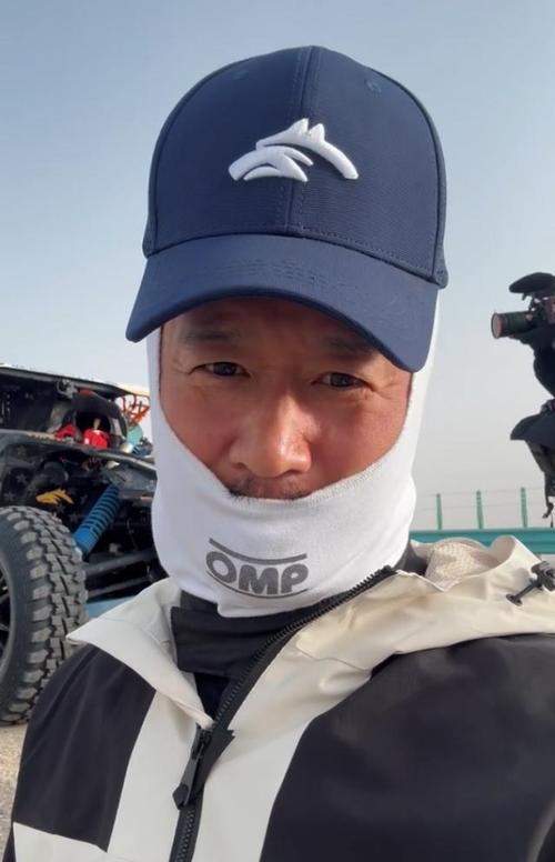 新澳天天开奖资料大全600TK和51岁吴京赛车冠军与吴京跑车